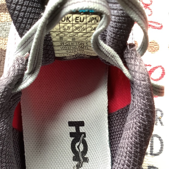 HOKA ONE ONE CLIFTON WOMEN’S Shoe size 7 - Picture 13 of 13